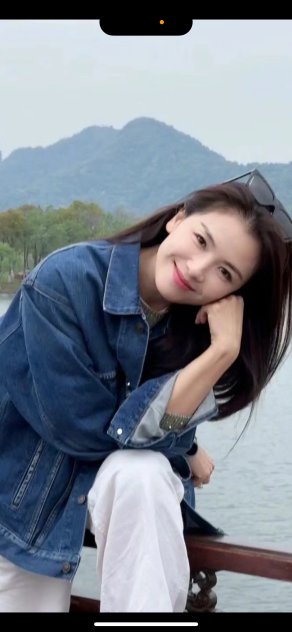 Ashley  Hi I'm an independent escort from taiwan.not a massage place text me 29 years old Asian Blac