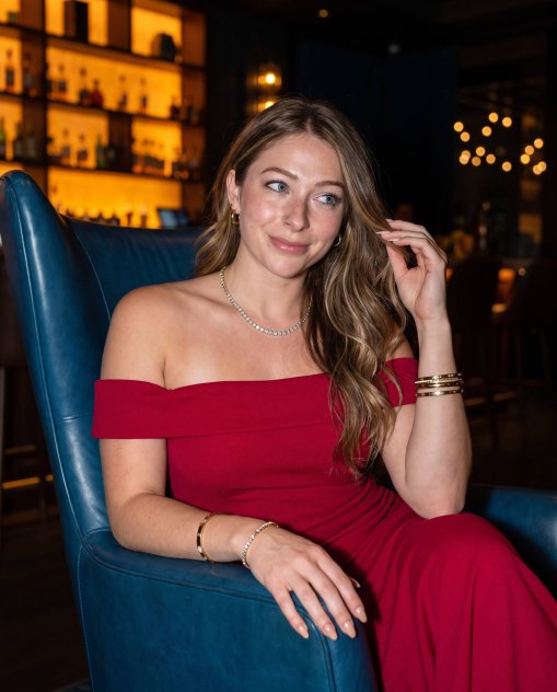 Princess   A Muse  Your Favorite Escape  25 years old White Blue Eyes Nearby - Posted 08012026 557am